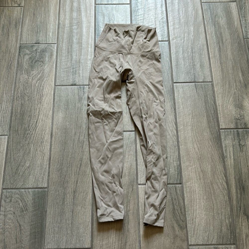 CEO leggings